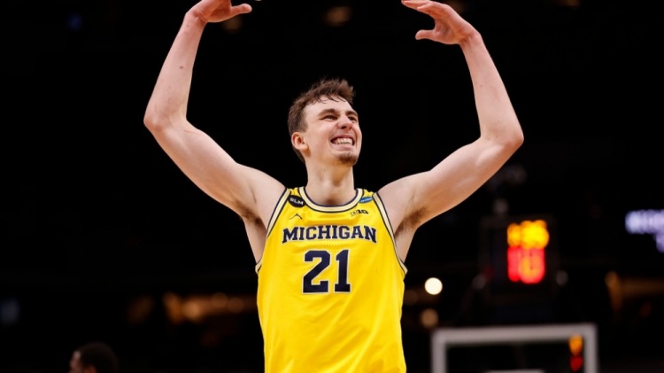 大联赛中傲 大联赛中傲