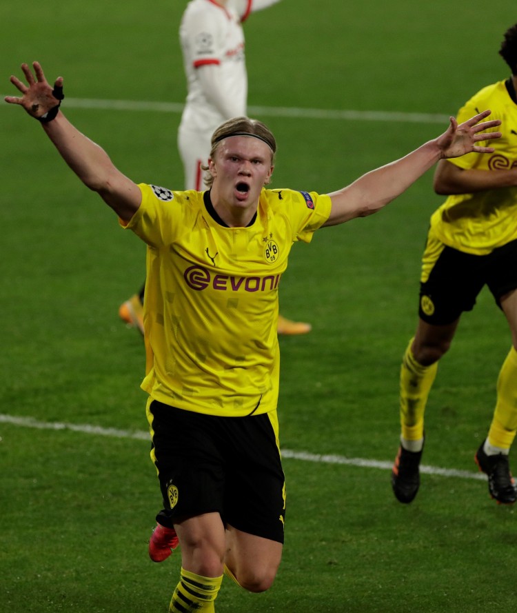 类似的引援 类似的引援