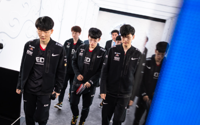 从球迷的视 从球迷的视